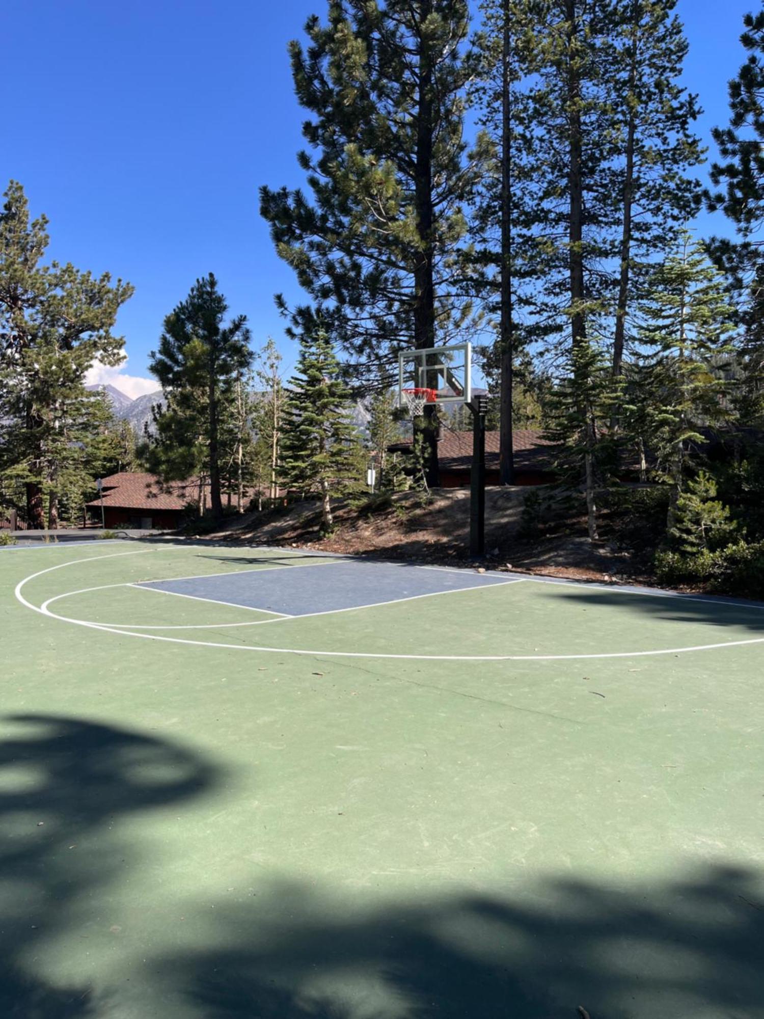 Tastefully Remodeled Condo At Mammoth Ski & Racquet Club, Hot Tub, Garage, 10 Min Walk To Ski Lifts Mammoth Lakes Kültér fotó