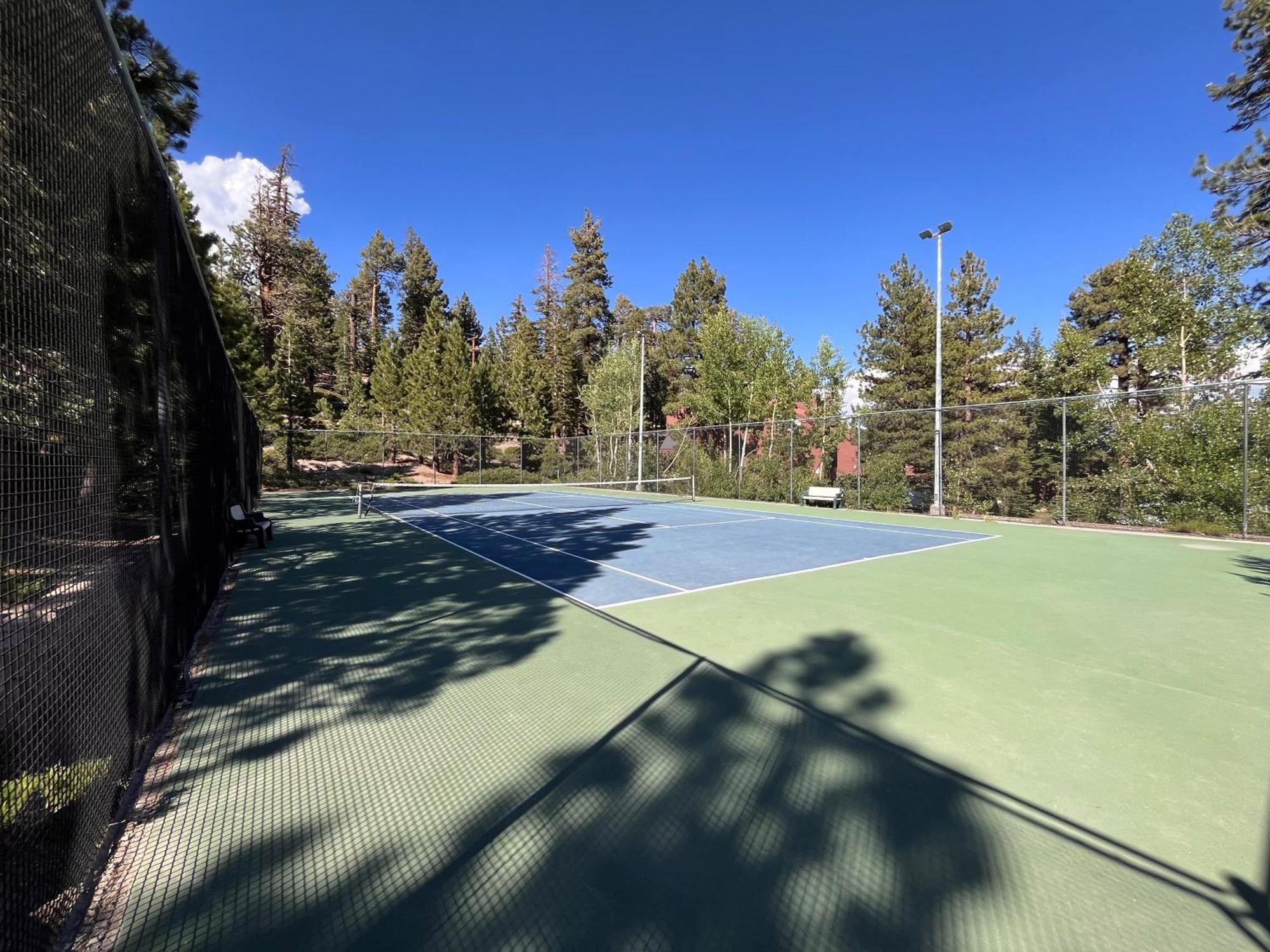 Tastefully Remodeled Condo At Mammoth Ski & Racquet Club, Hot Tub, Garage, 10 Min Walk To Ski Lifts Mammoth Lakes Kültér fotó