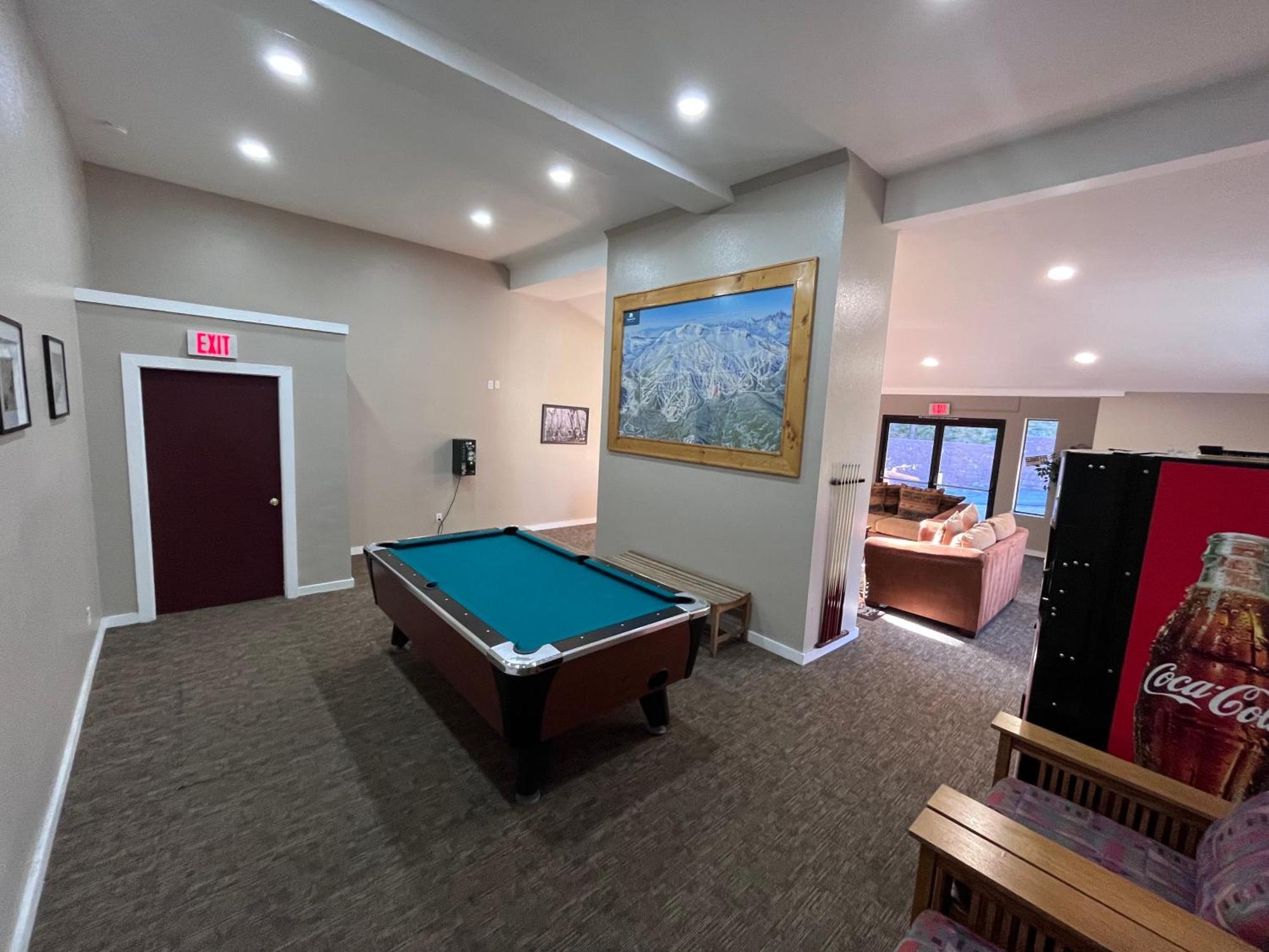 Tastefully Remodeled Condo At Mammoth Ski & Racquet Club, Hot Tub, Garage, 10 Min Walk To Ski Lifts Mammoth Lakes Kültér fotó