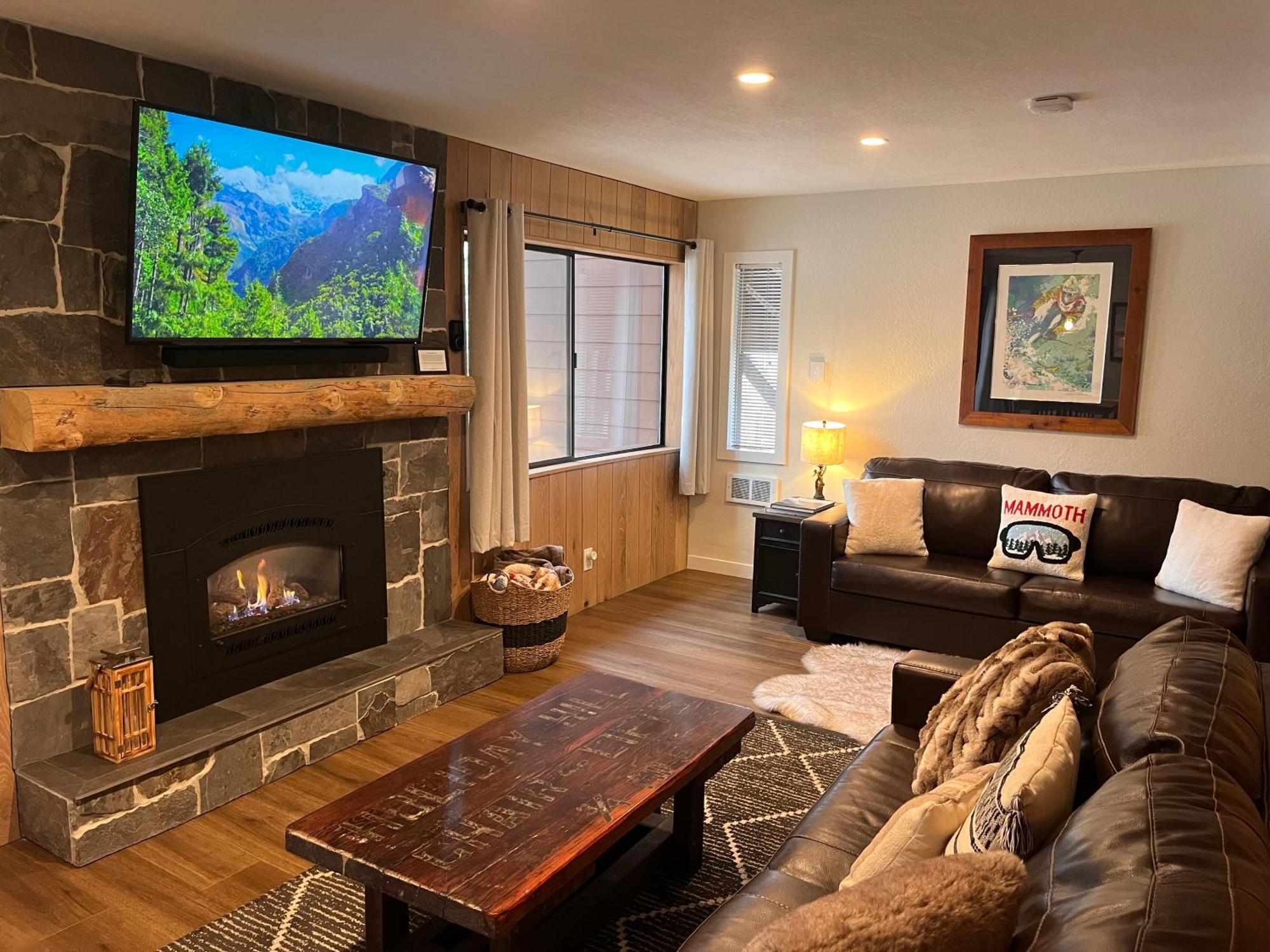 Tastefully Remodeled Condo At Mammoth Ski & Racquet Club, Hot Tub, Garage, 10 Min Walk To Ski Lifts Mammoth Lakes Kültér fotó